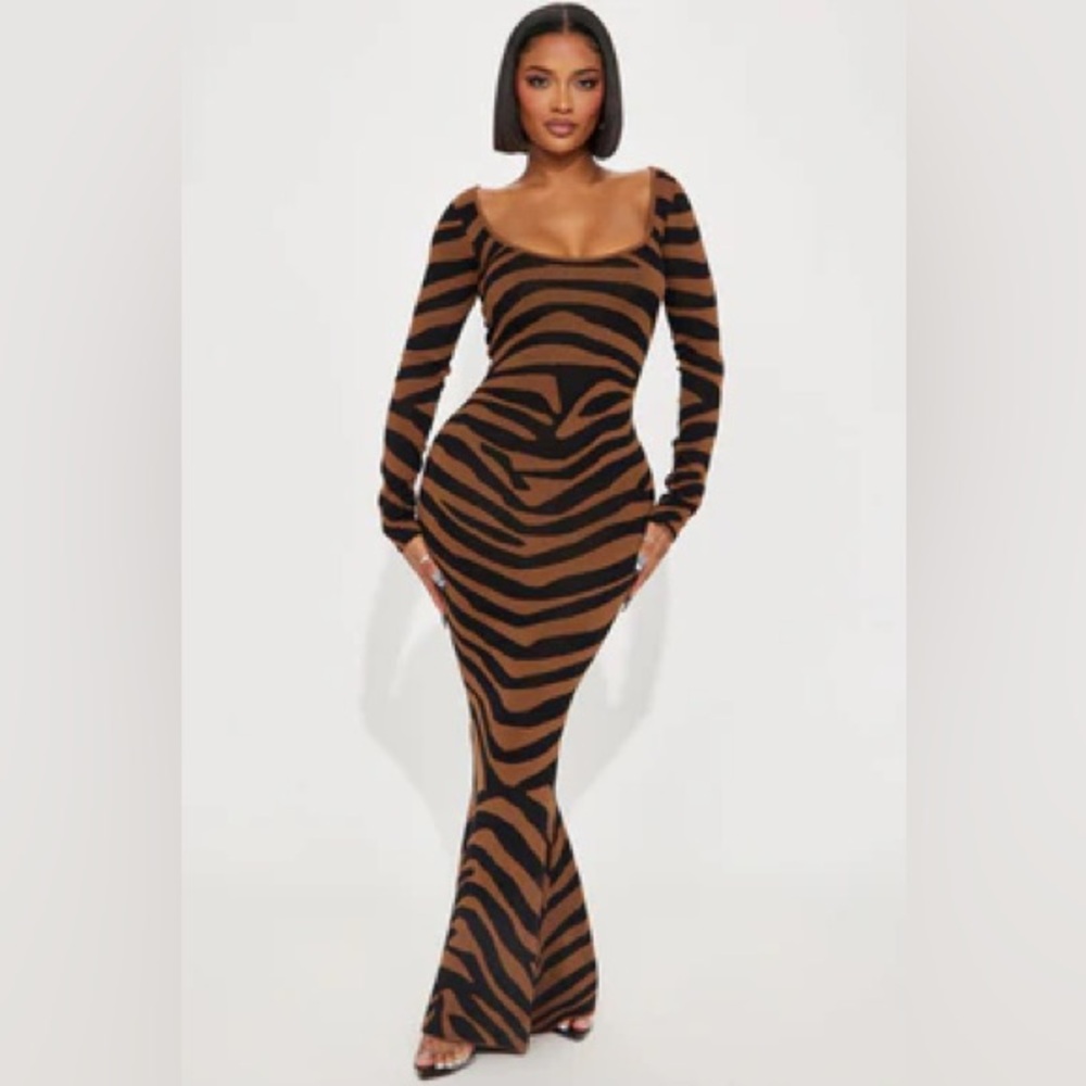 Women Sweater Maxi Dress - Black/combo